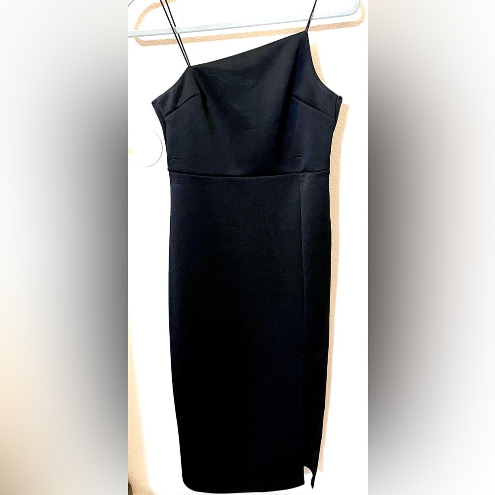 LYANER DRESSES
Black Cocktail Dress Size Medium
NWOT
